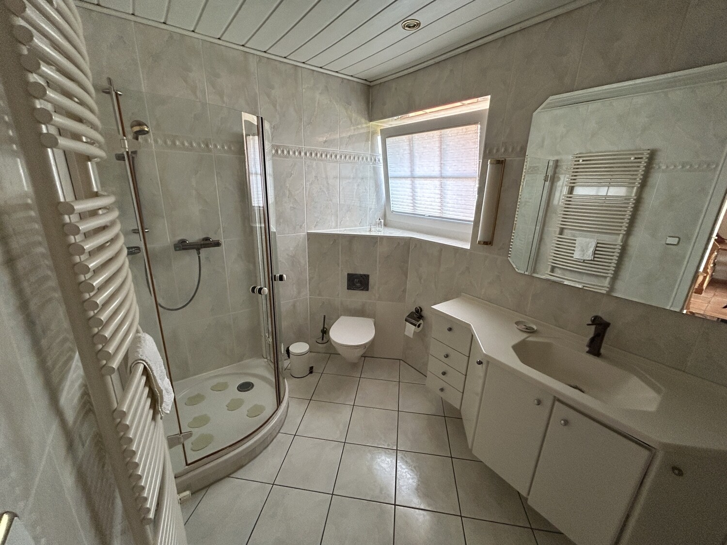 Badezimmer Erdgeschoss