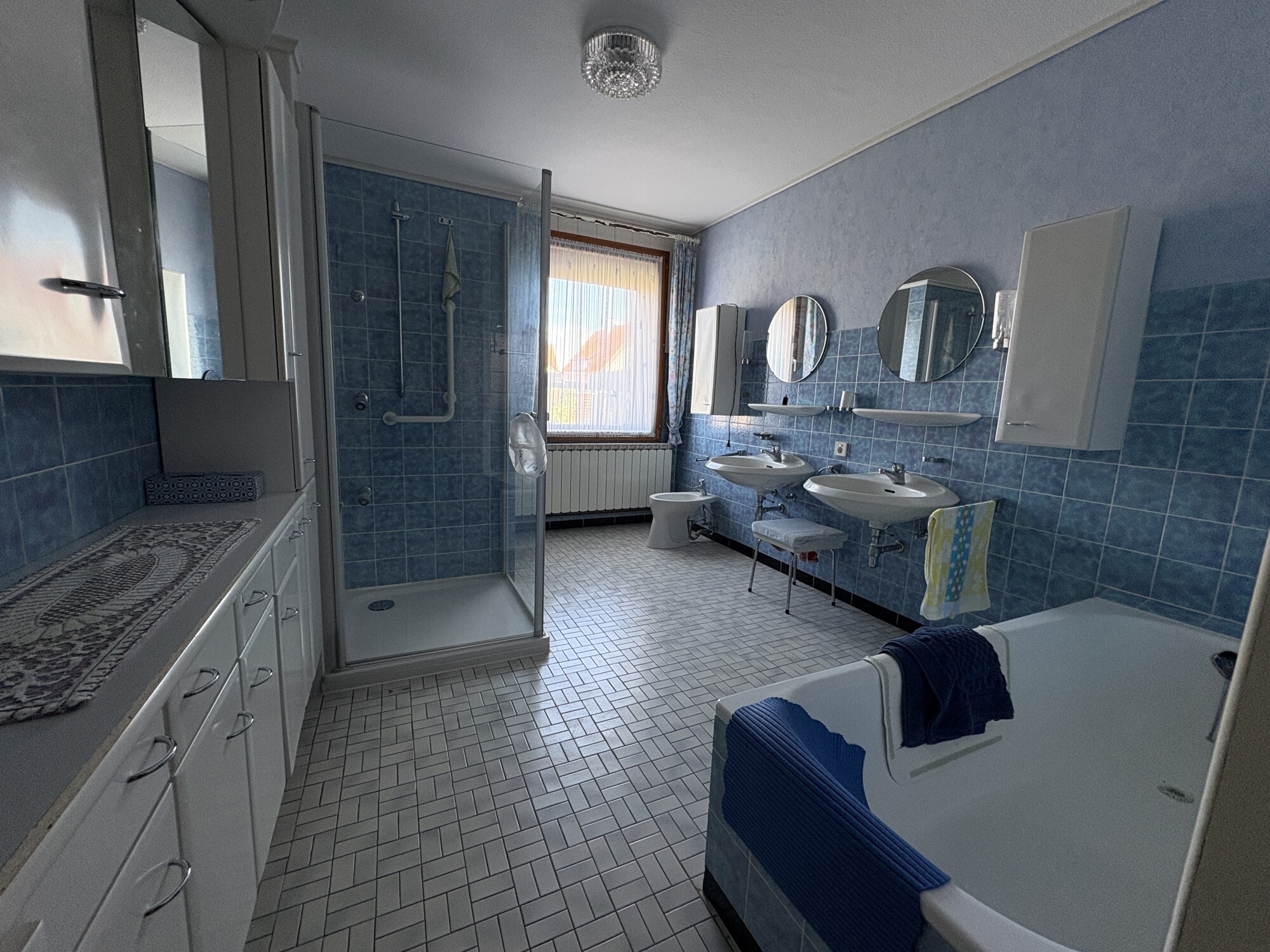 Badezimmer EG