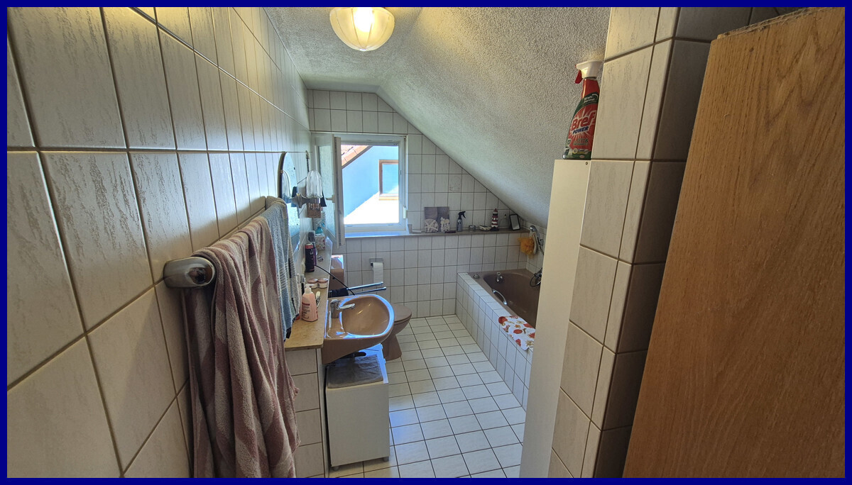 OG - Badezimmer 2