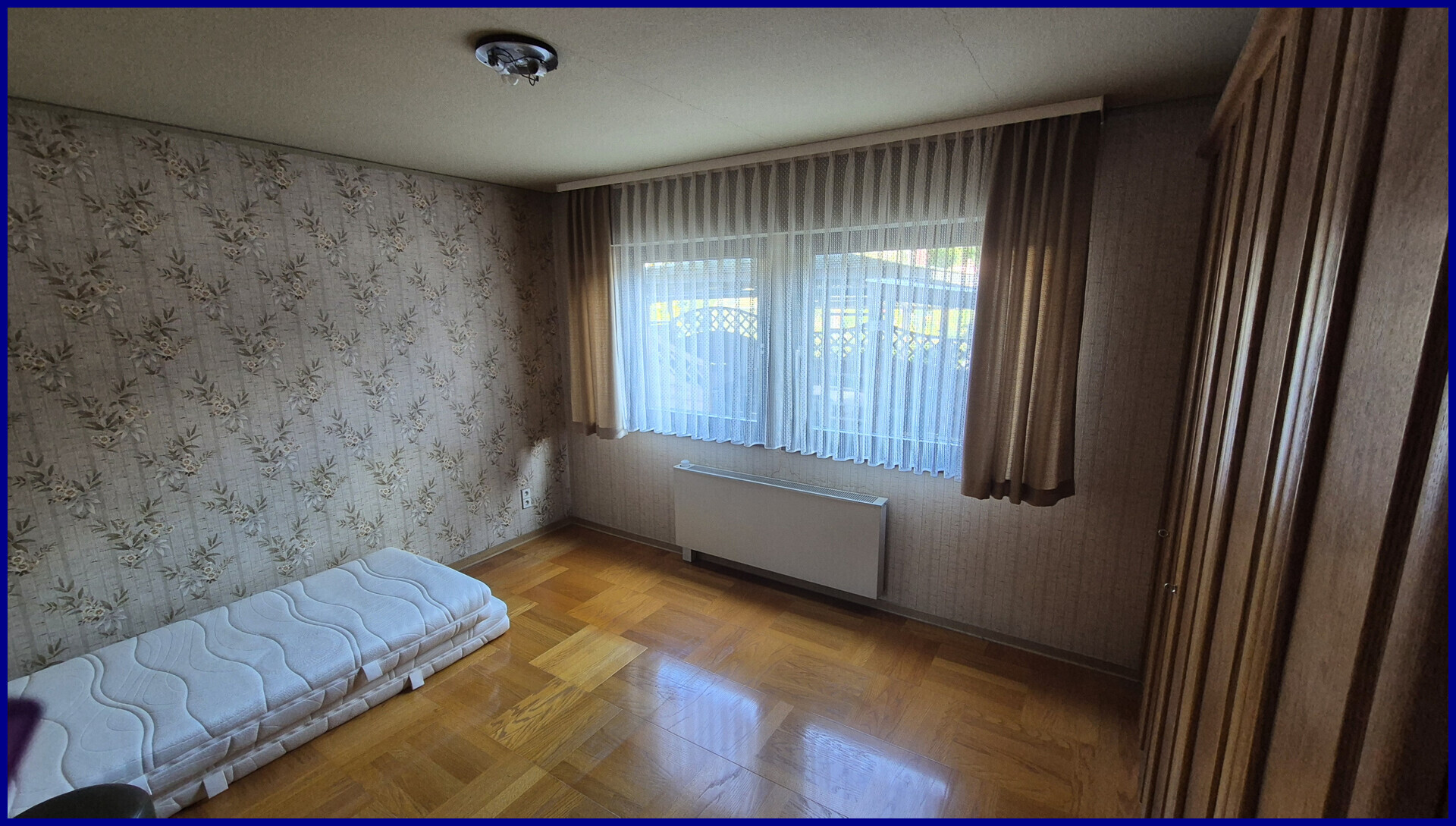 Zimmer 1 EG