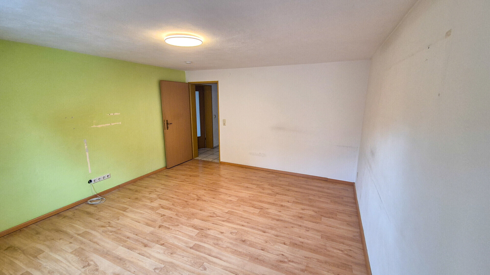 Zimmer 2 OG