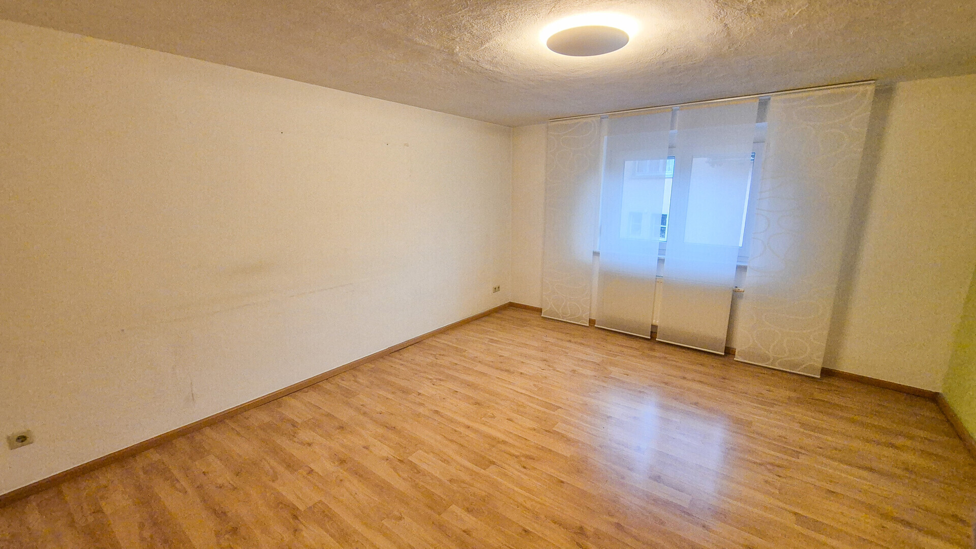 Zimmer 2 OG