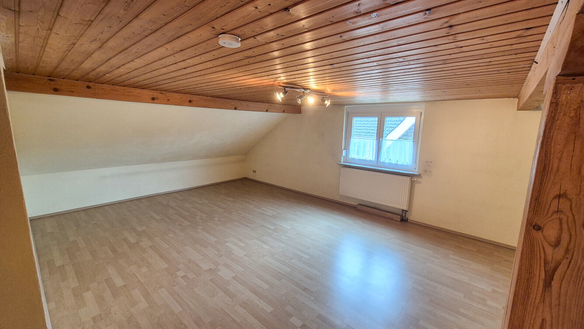 Zimmer 6 DG