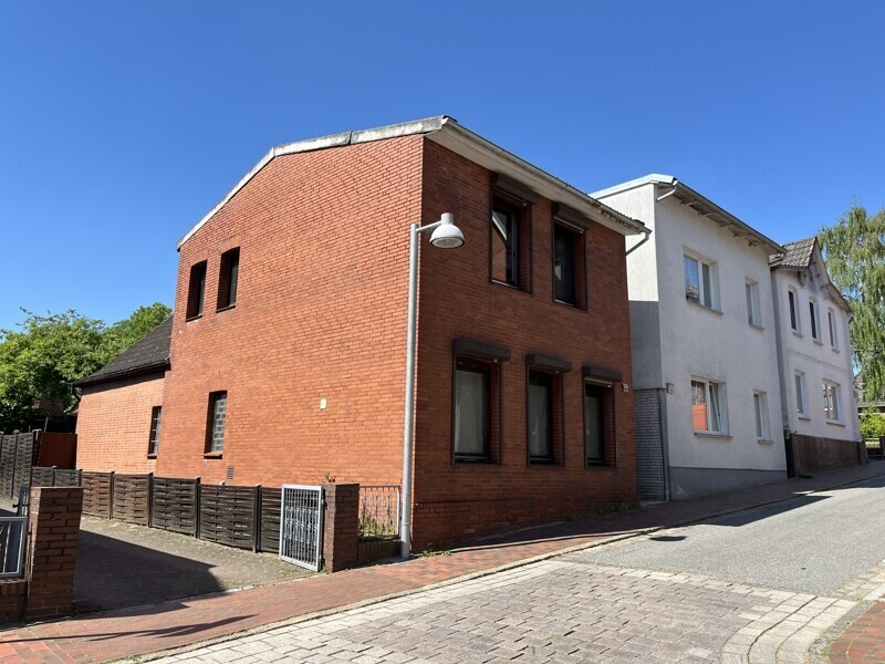Straßenansicht