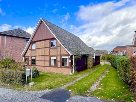 Haus mit Auffahrt