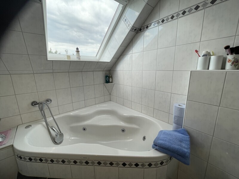 Wanne im OG