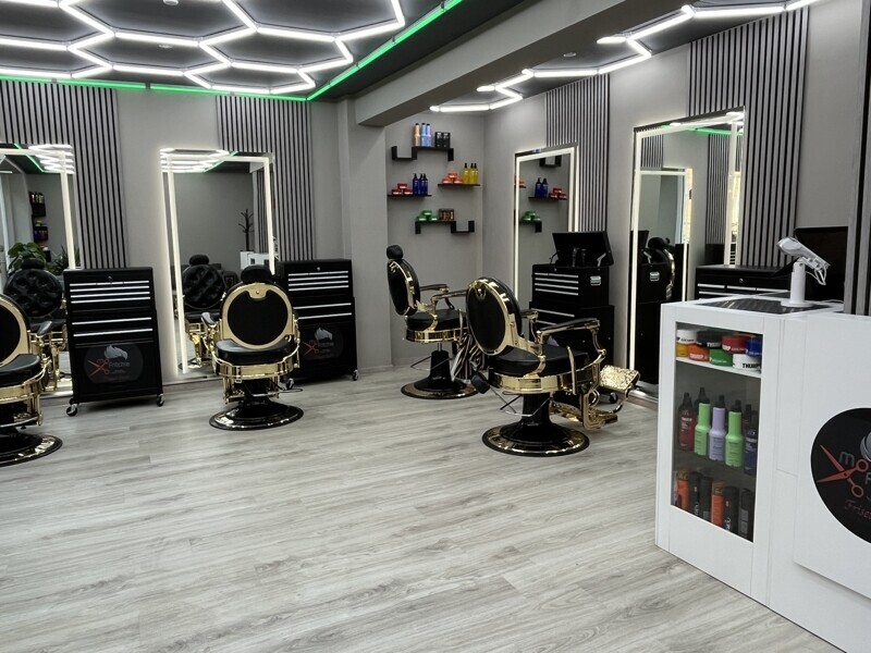 Laden im Erdgeschoss Ansicht II