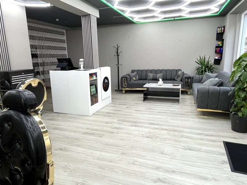 Laden im Erdgeschoss Ansicht I