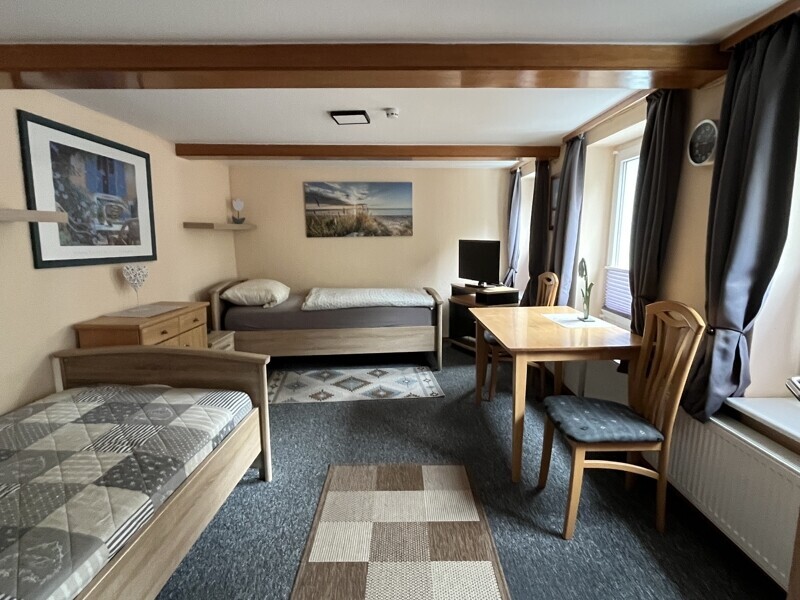 Wohnung II, OG-Zimmer 1