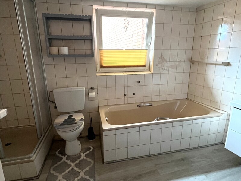 Wohnung II, DG-Bad
