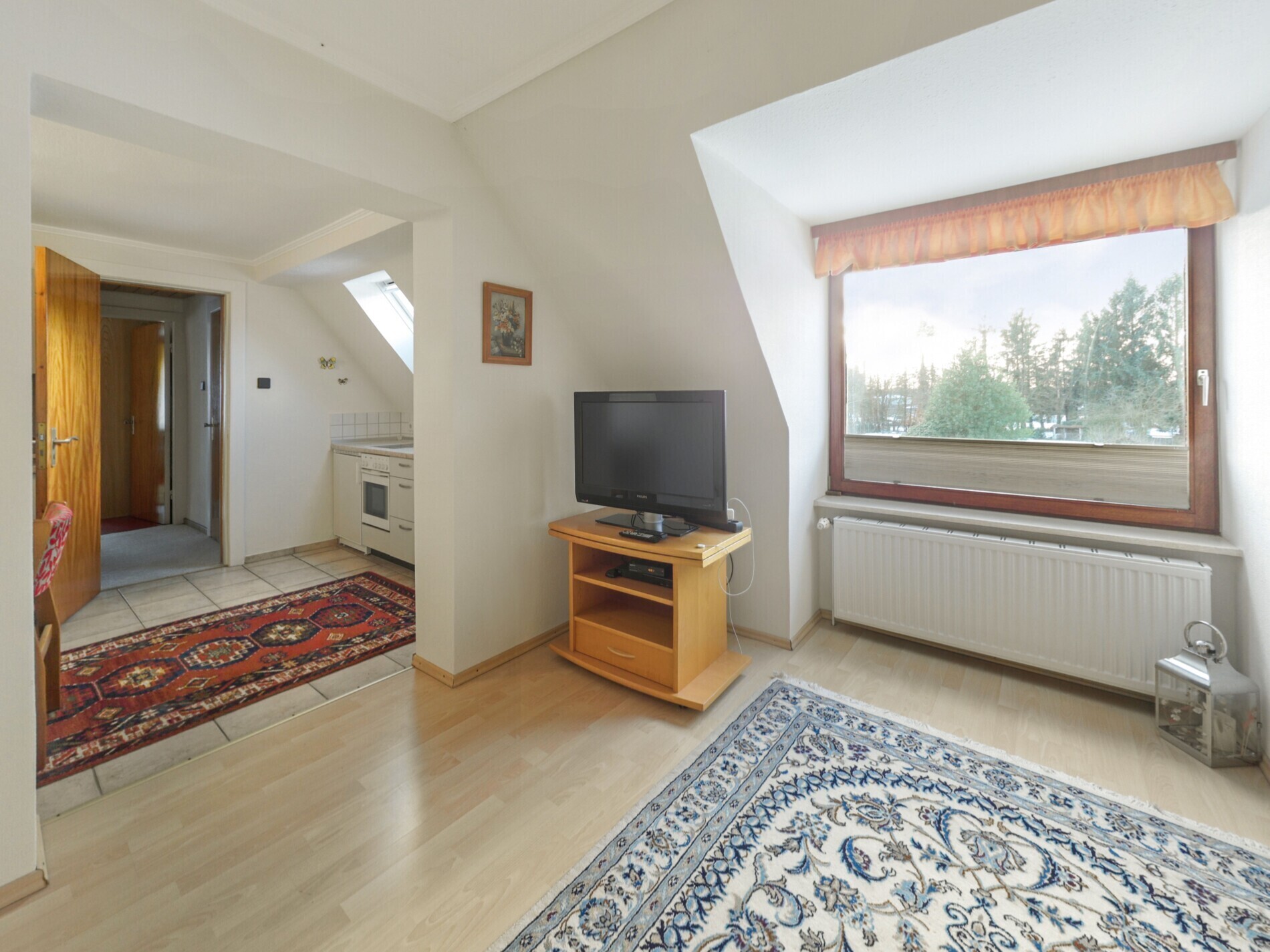 Haus vorne - Zimmer DG
