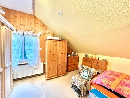 Schlafzimmer DG
