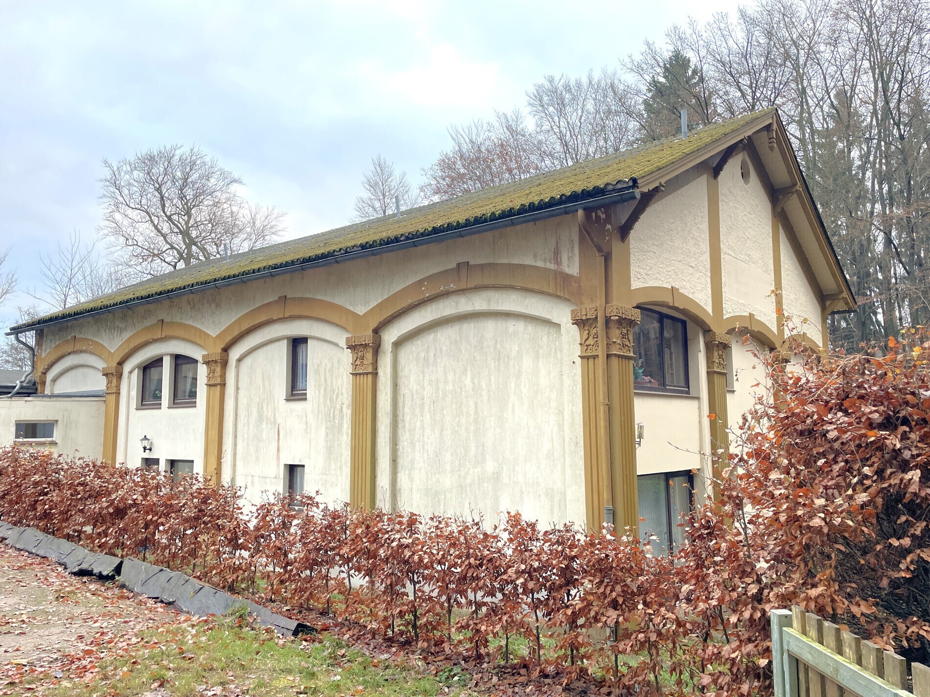 von hinten