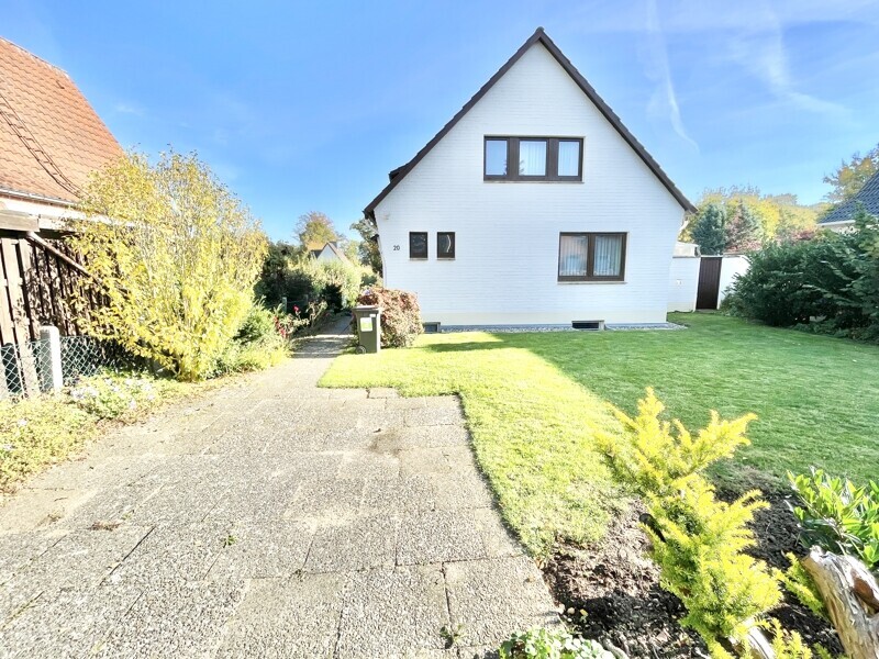 Haus von vorn (2)