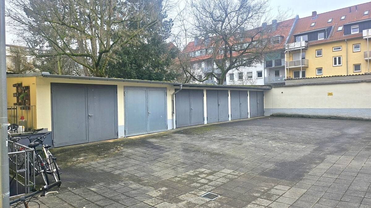 Hof linke Seite