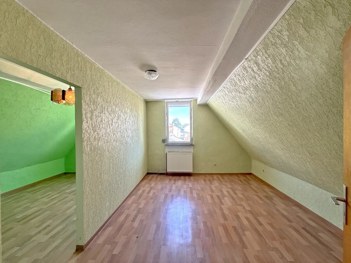 Zimmer 2 OG