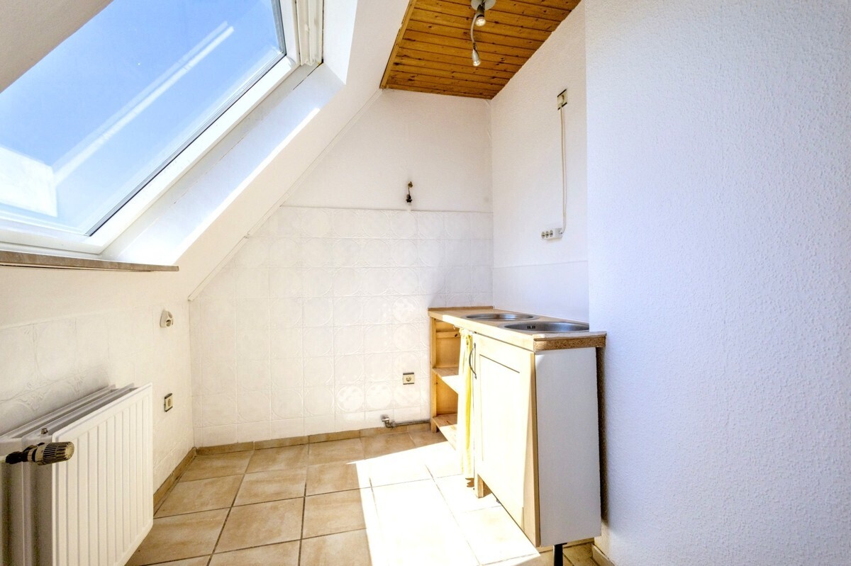 Küche - leerstehende Wohnung OG