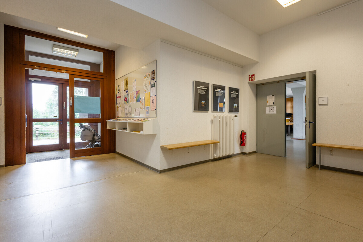 Eingang Gemeindezentrum