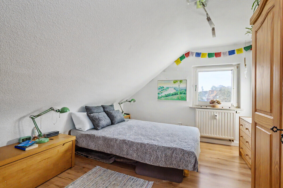 Schlafzimmer DG
