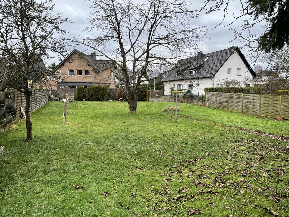 Grundstück