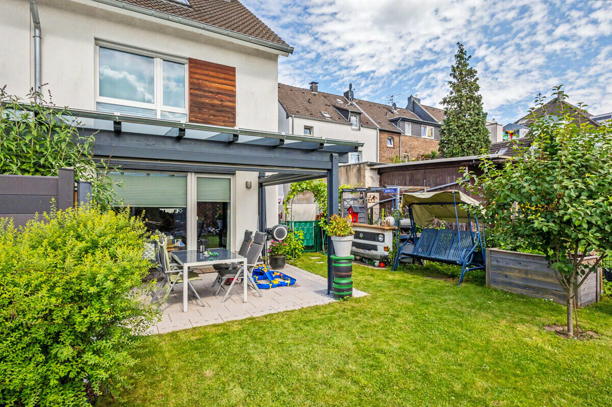 Süd-Terrasse / Garten