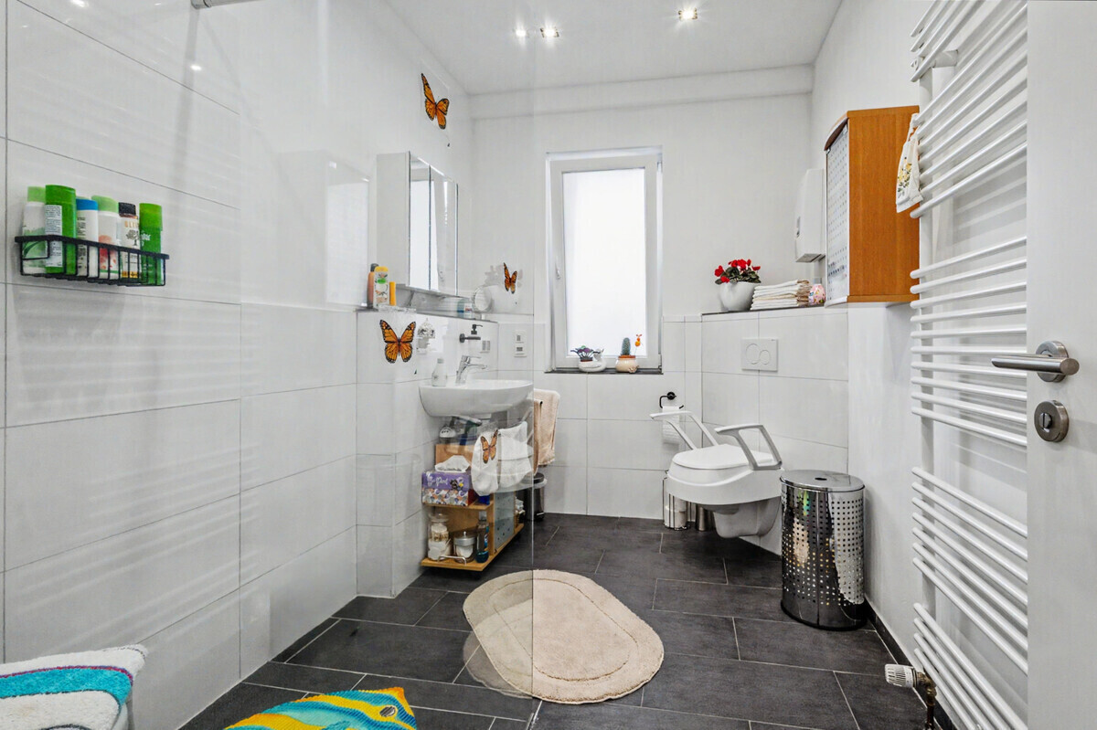 Sanierte Wohnung EG