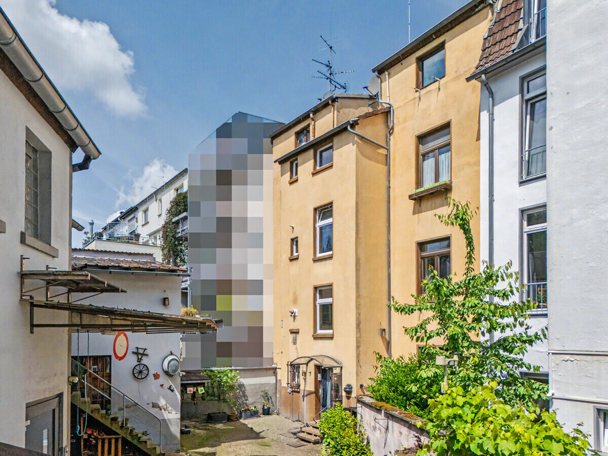 Rückansicht / Hauszugang