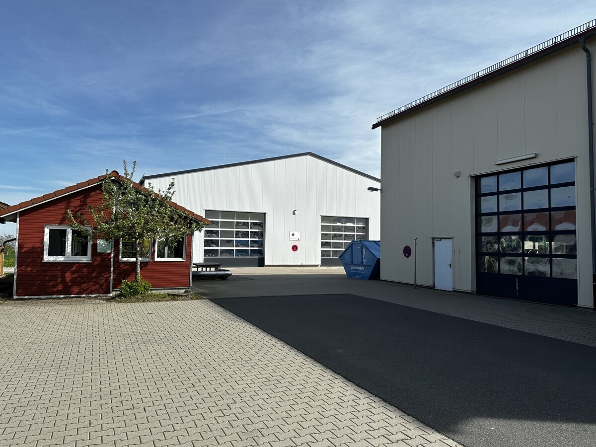 Innenhof Halle 3