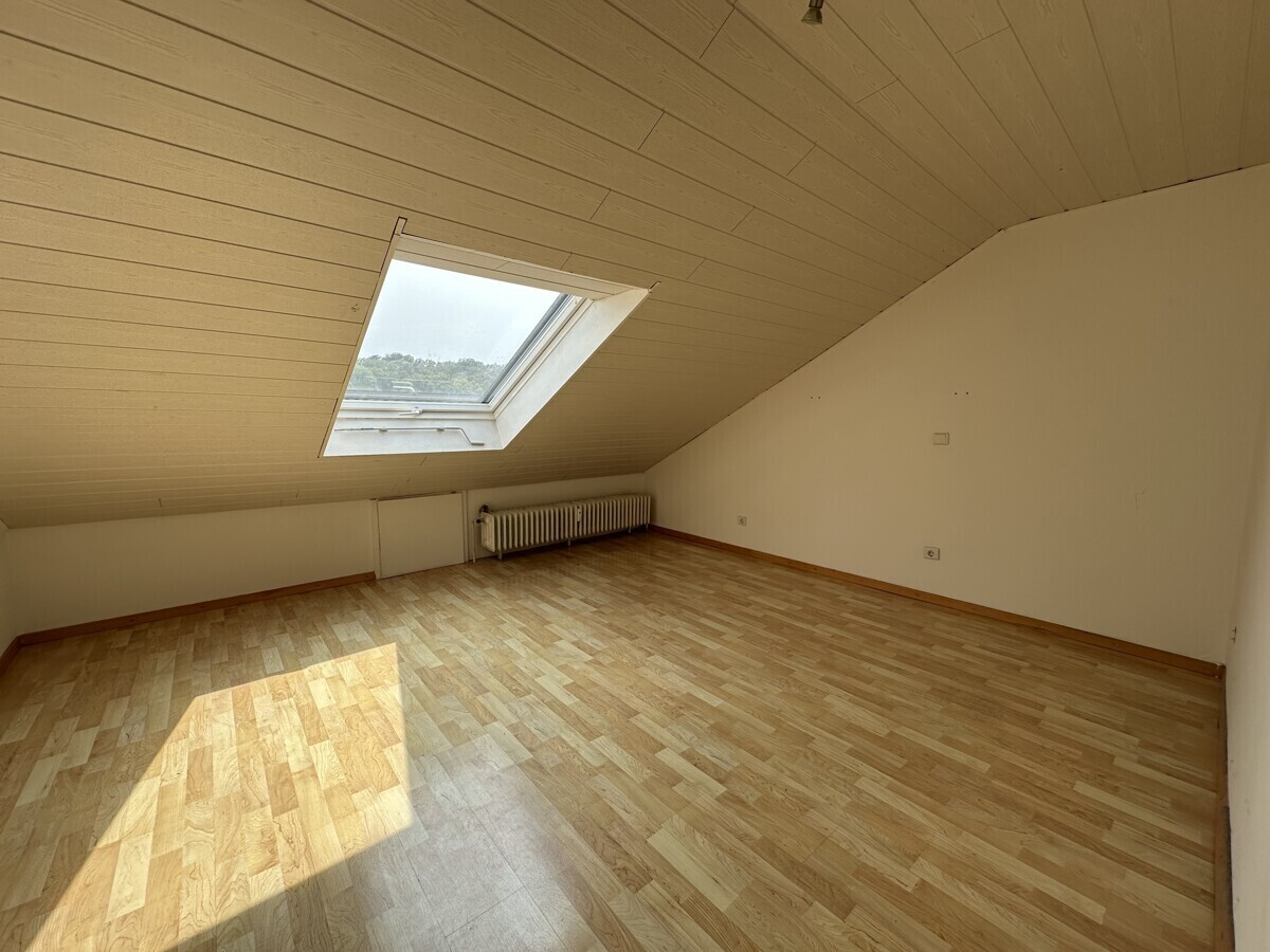 Schlafzimmer DG