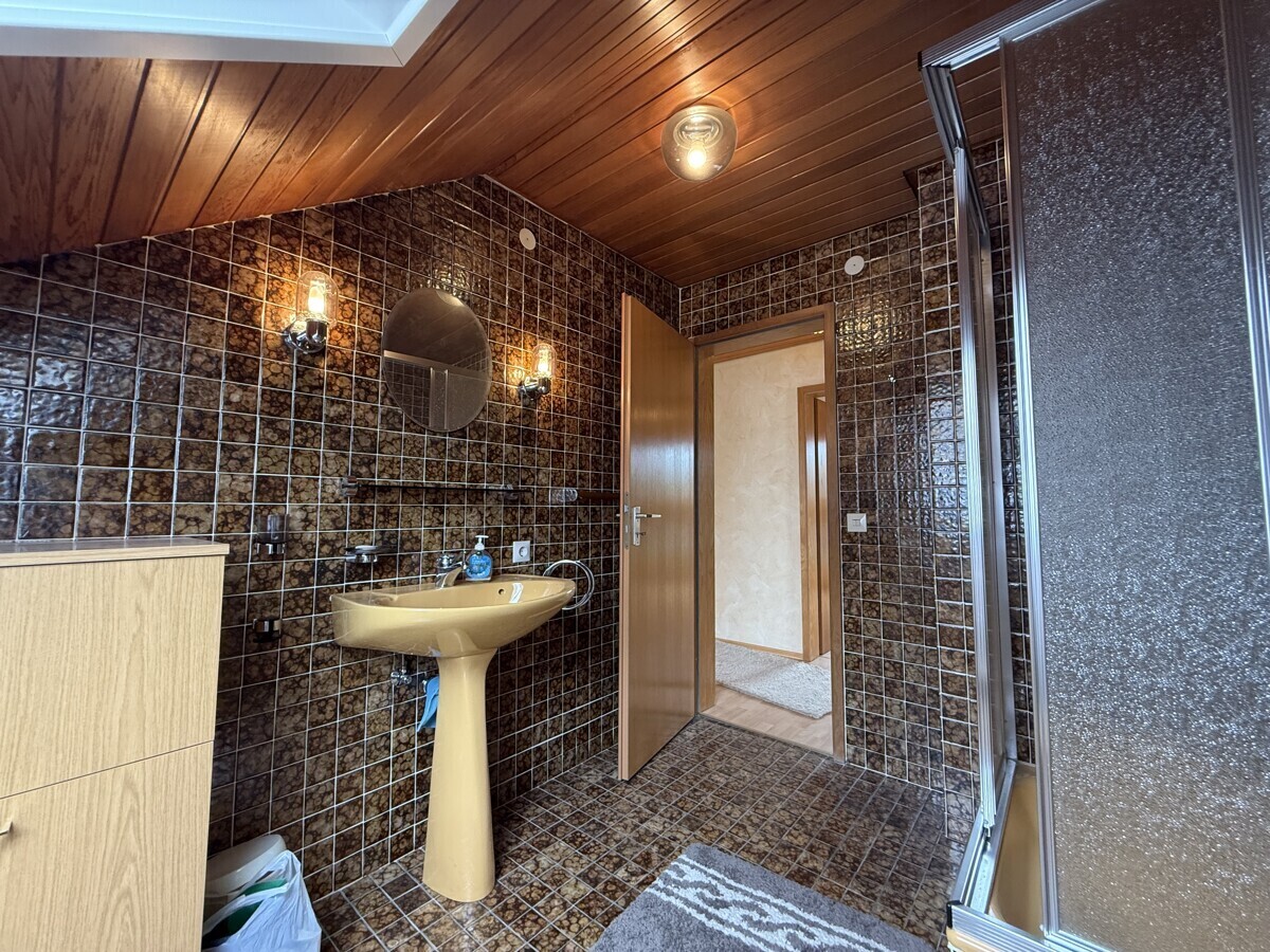 Badezimmer DG