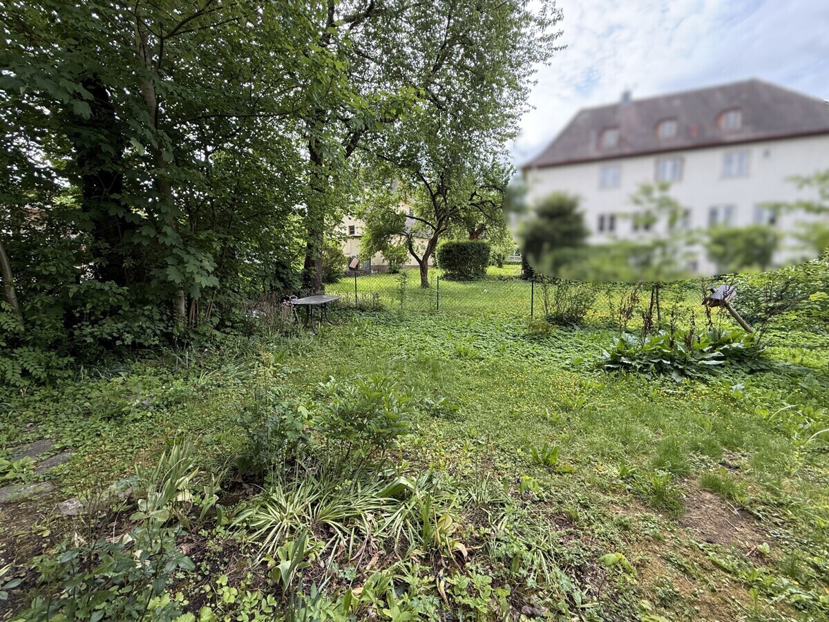 Terrasse mit Garten