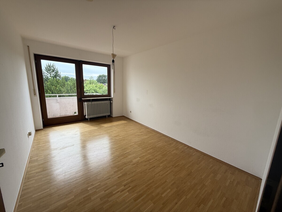 Schlafzimmer 3  1. OG