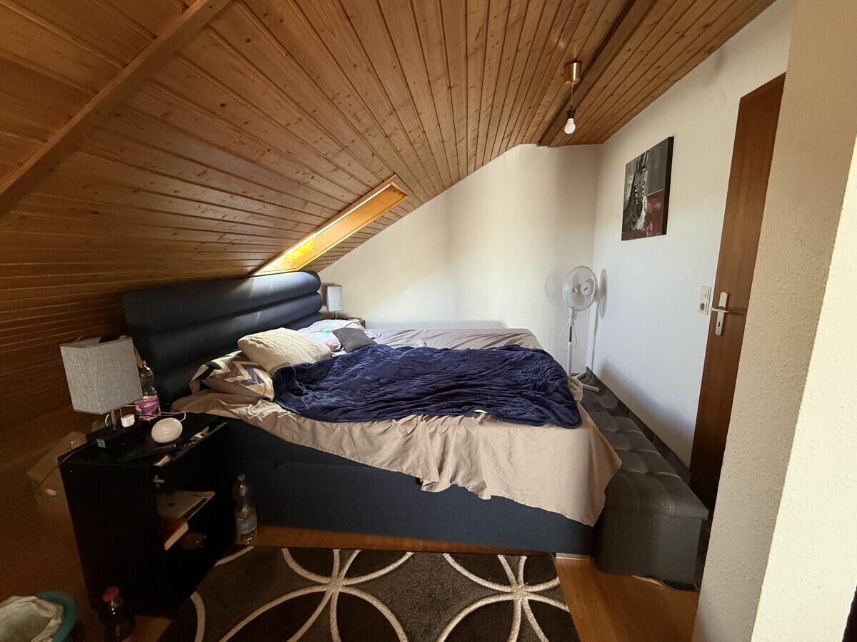 Schlafzimmer DG