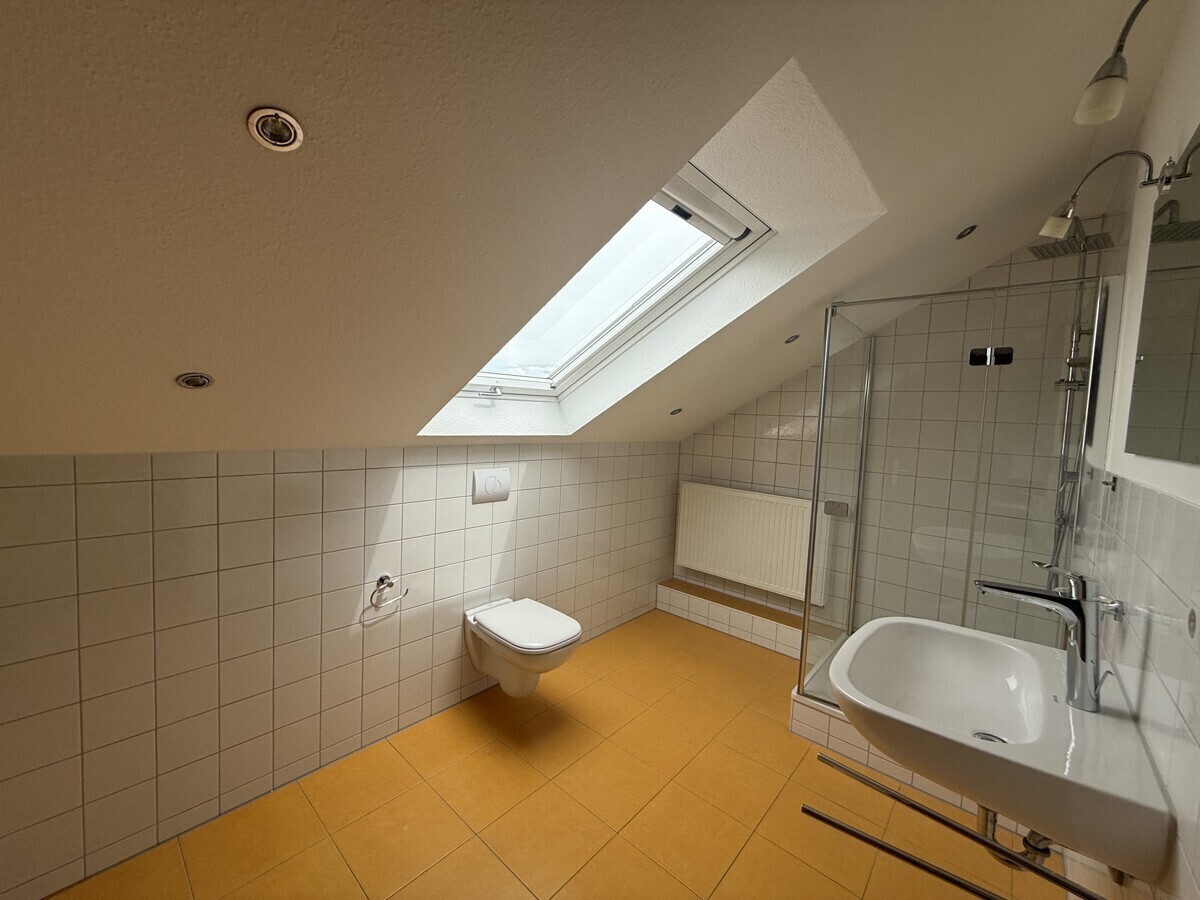 Badezimmer DG