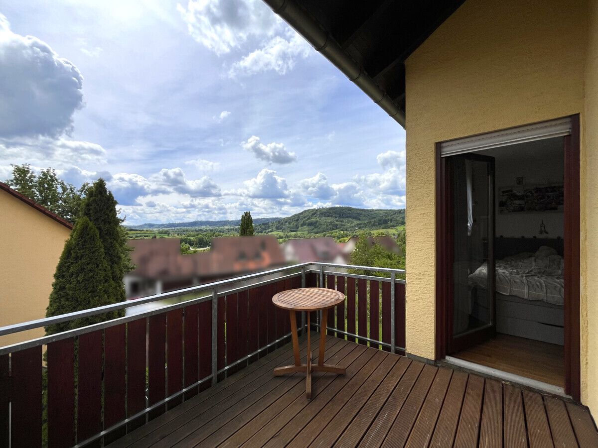 Balkon OG