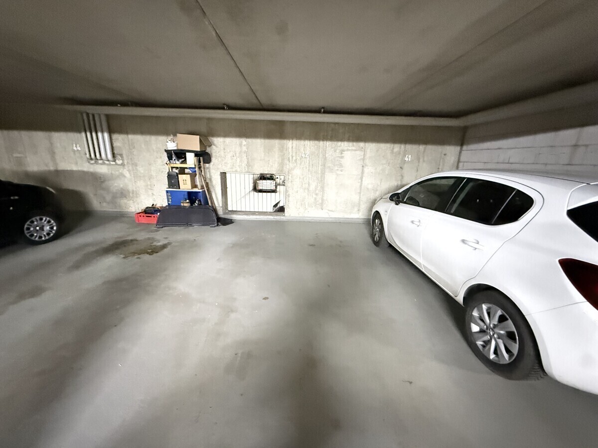 Tiefgaragenstellplatz