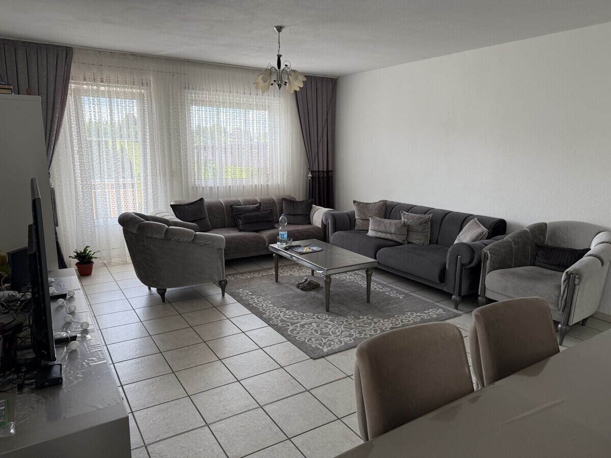 Wohn-/Esszimmer