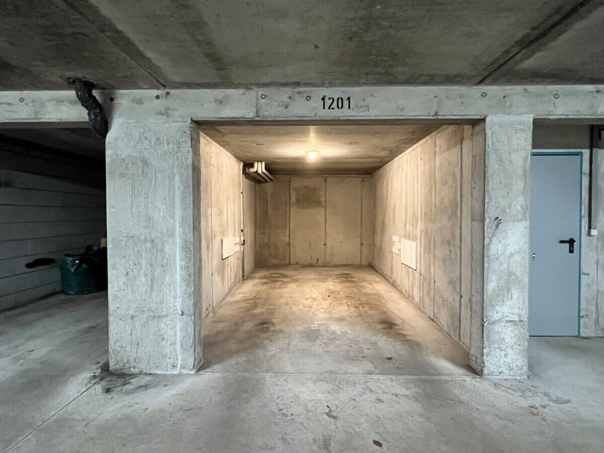 Tiefgaragenstellplatz