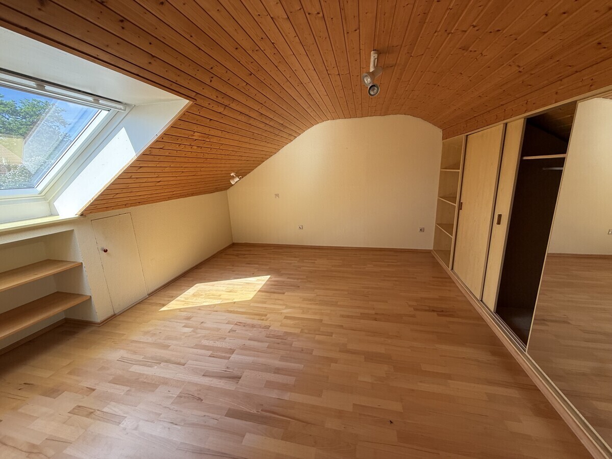 Schlafzimmer rechts DG