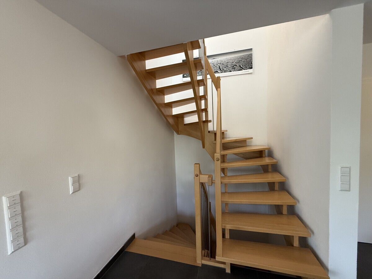 Treppen ins DG