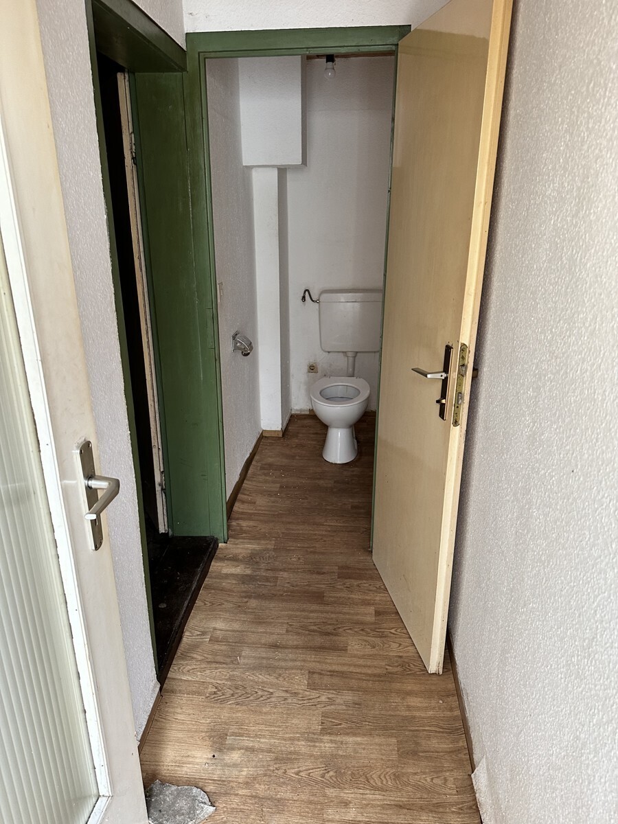 WC im EG