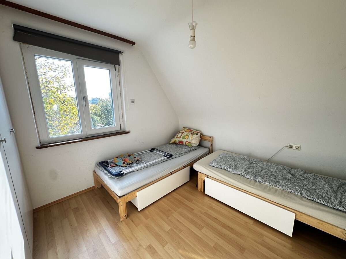 Schlafzimmer DG