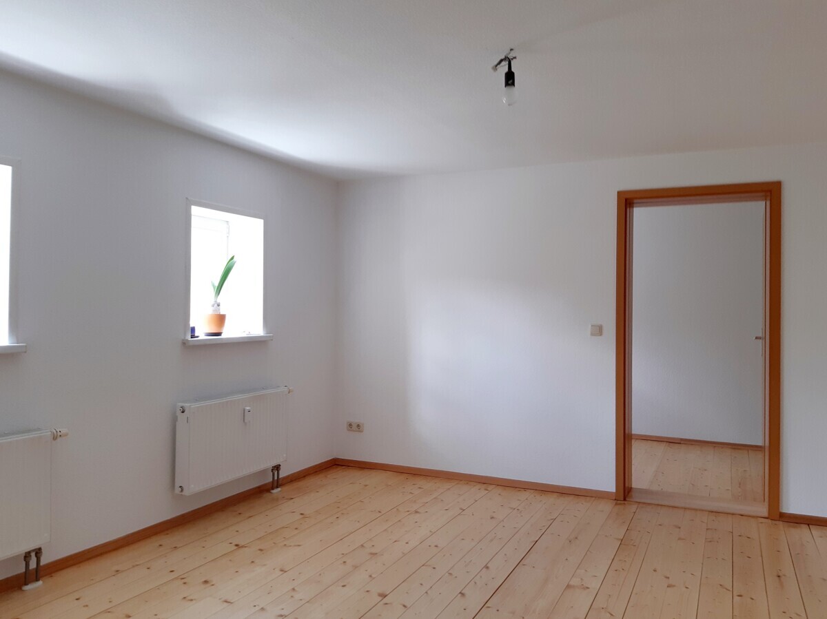 _Wohnzimmer u. Zugang Schlafzimmer