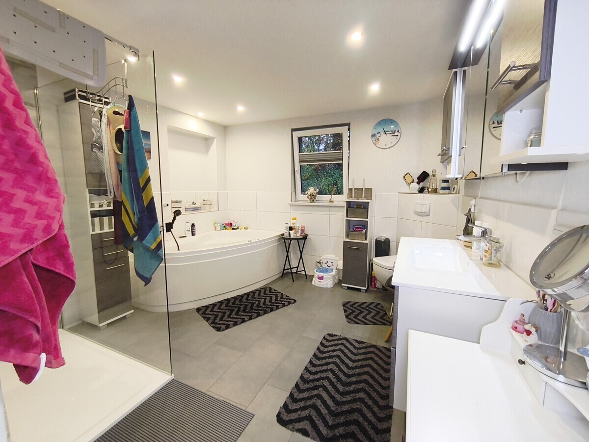 Souterrain Wohnung