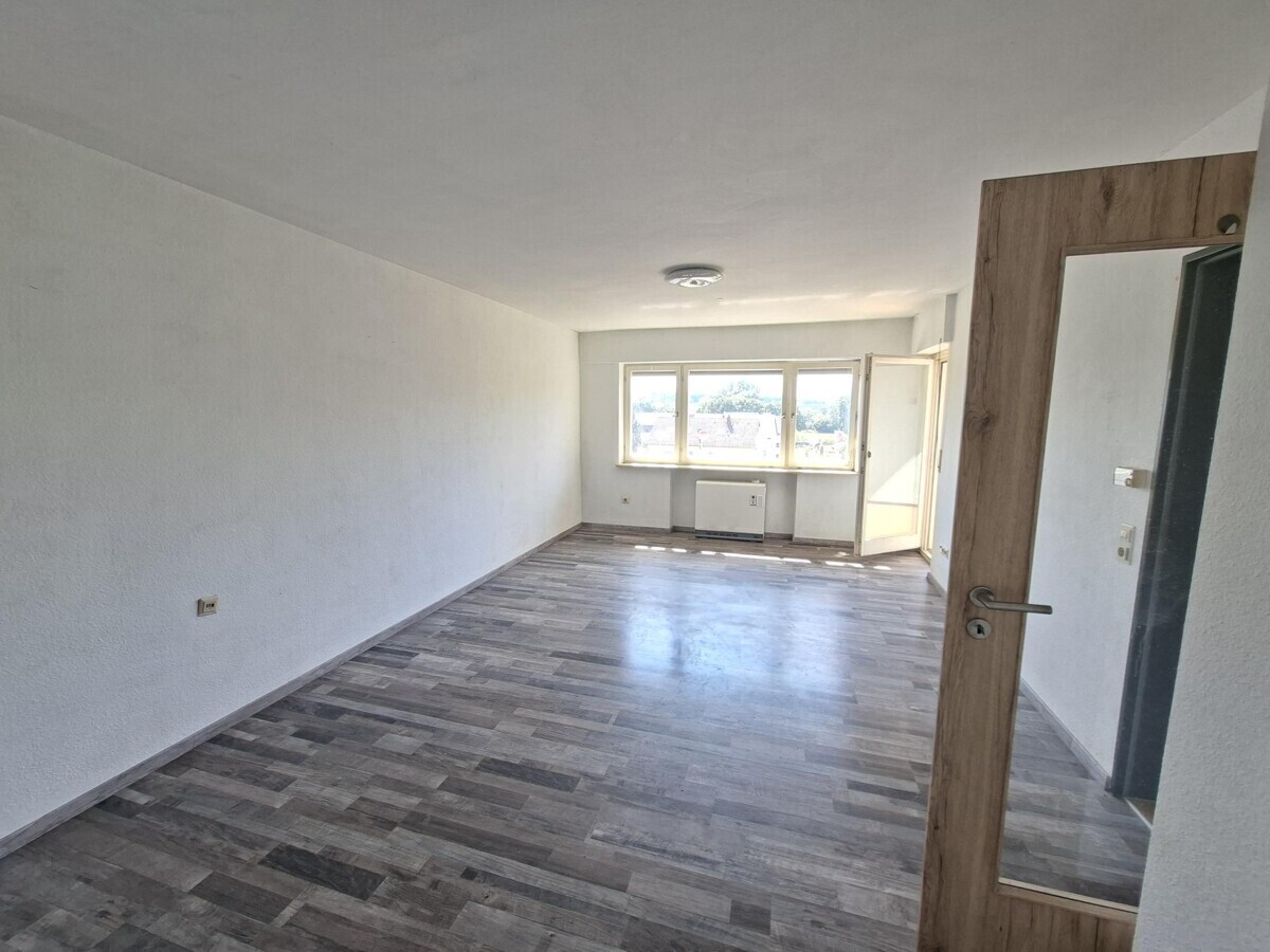 Wohn- und Schlafzimmer