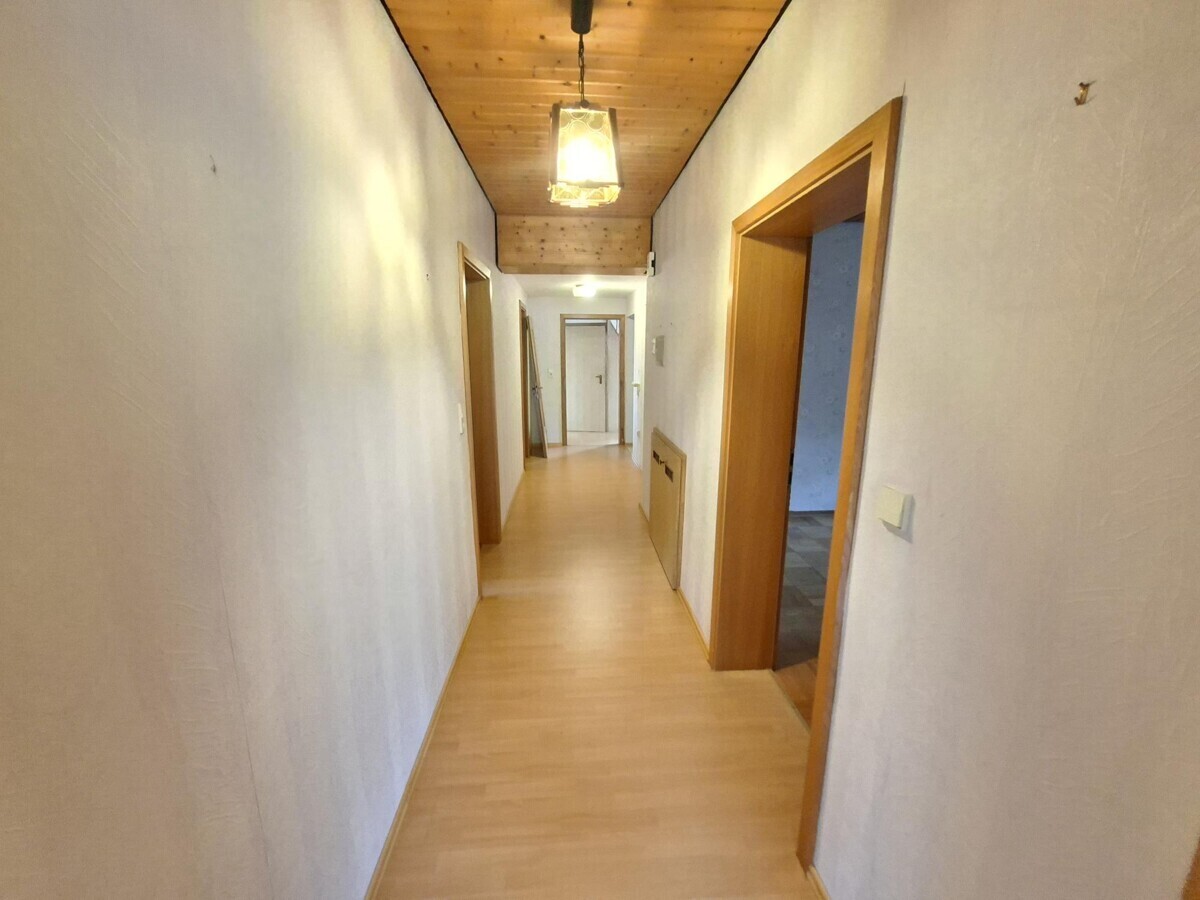 Flur Wohnung rechts