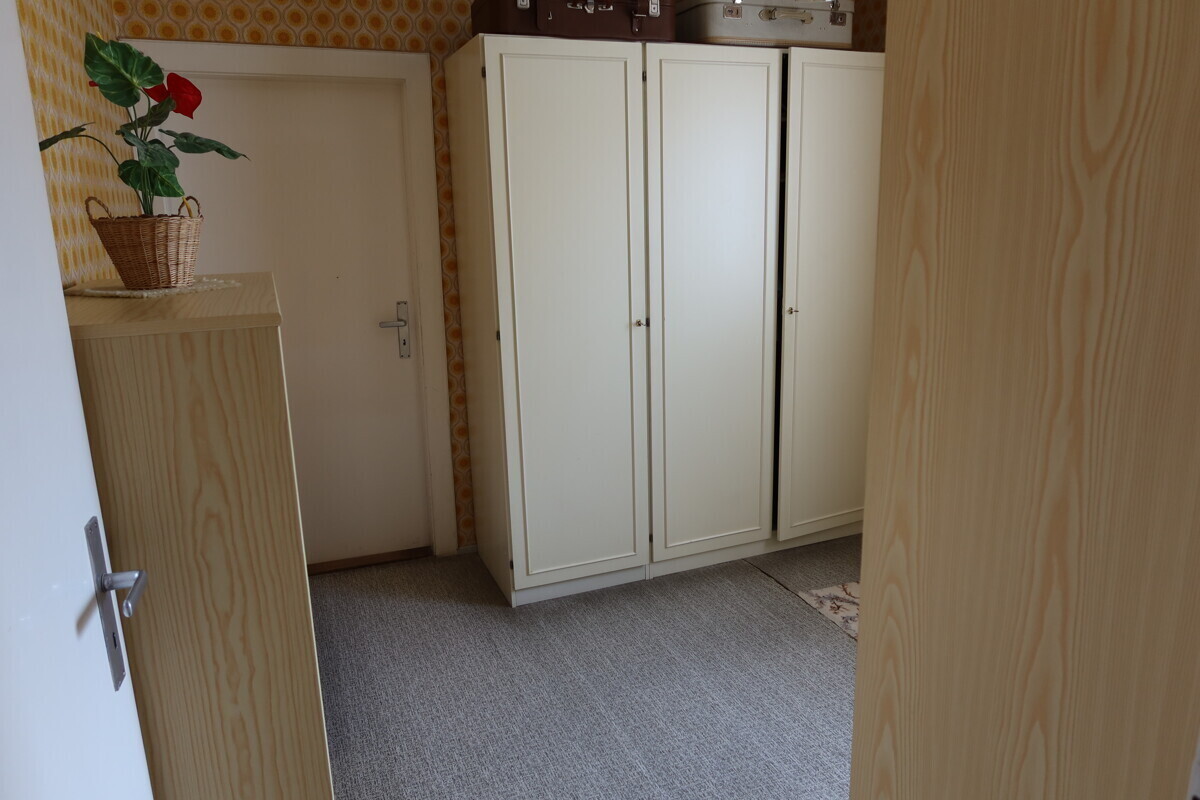 Schlafzimmer 1