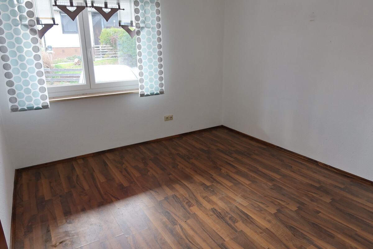 Büro EG