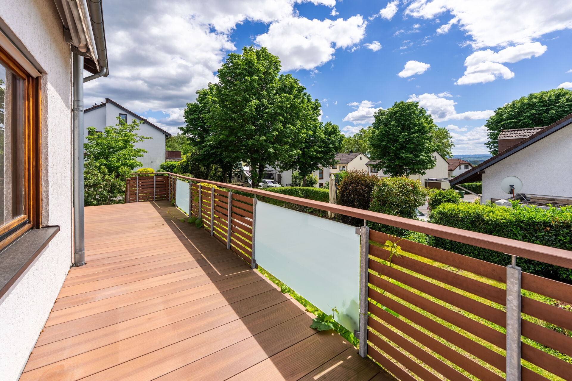 großer Balkon