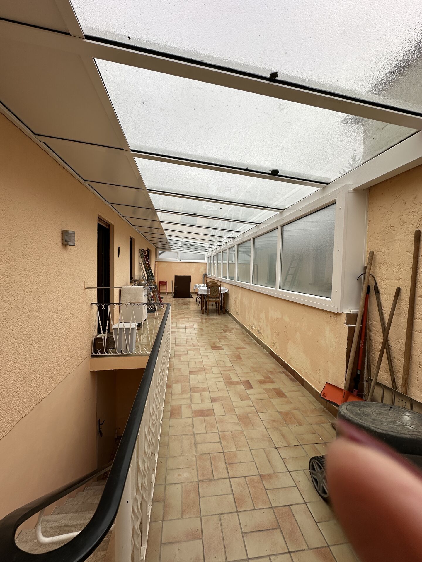 überdachte Terrasse